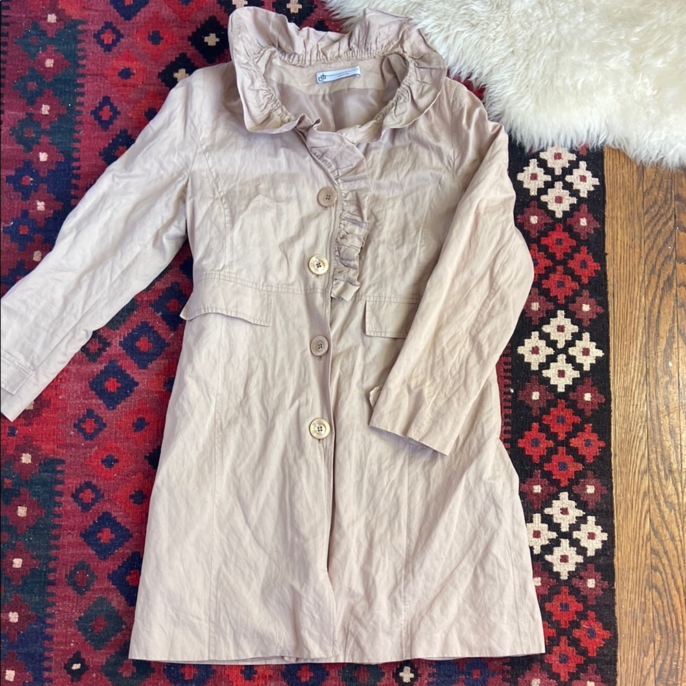 Compagnie Italiana Women's Beige Ruffled Jacket